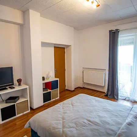 With Panoramic Terrace In Center Apartman Bukarest